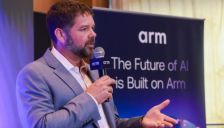 Arm将在2025年达成的两大出货量占比成就:服务器50%、PC平板40%