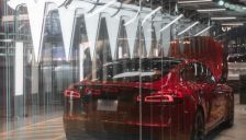 特斯拉Robotaxi撤安全员后如何盈利？ 