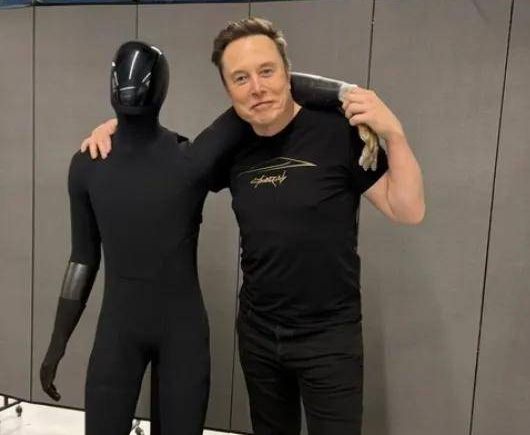 特斯拉Optimus“穿上衣服”背后：TPU的新蓝海？这些公司已拿到门票