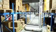 凯乐士侧叉机器人破解极窄通道仓储难题 