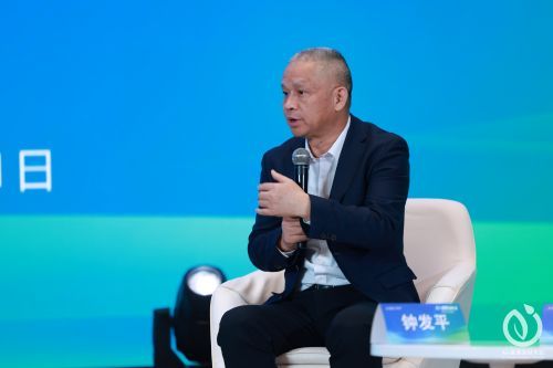 钟发平：AI+零碳园区破解源网荷储碎片化难题