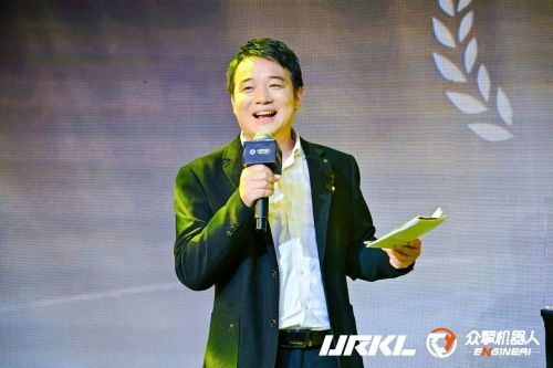 URKL联赛启动：众擎以拳击赛推动具身智能产业发展