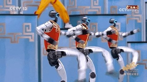 人形机器人惊艳春晚 《武BOT》引爆全场 王兴兴揭秘“练功秘籍”