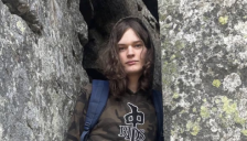 加拿大校园枪击案枪手曾与AI讨论枪支暴力遭封号 但OpenAI未通知当局 9人遇难包括教师和枪手母亲