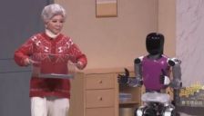 因时机器人以万台交付和春晚首秀回应灵巧手赛道十年挑战