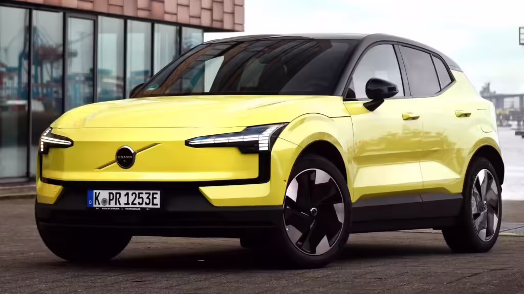 沃尔沃全球召回超4万辆EX30电动汽车 电池存在起火风险 建议充电不超过70%