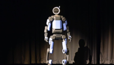 中美机器人发展路径差异明显 