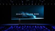 小米汽车发布首款Vision Gran Turismo概念车，2026年交付目标达55万辆 