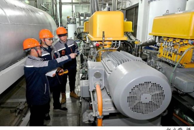 张帆代表透露输配电装备领域首个垂类大模型即将发布