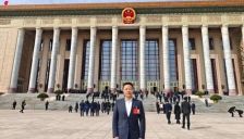 何小鹏称汽车厂商未必能造人形机器人 