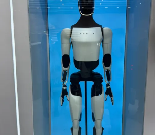 特斯拉发布第三代人形机器人