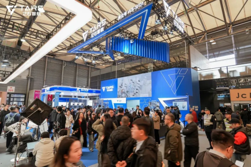 AWE 2026现场：央视聚焦、吉尼斯破纪录、具身智能可视化 这些亮点全由它包揽