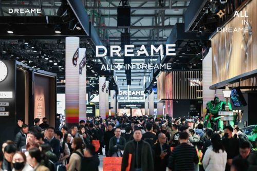 拓界家AI手机亮相AWE2026 硬核创新助力超级个体重塑行业