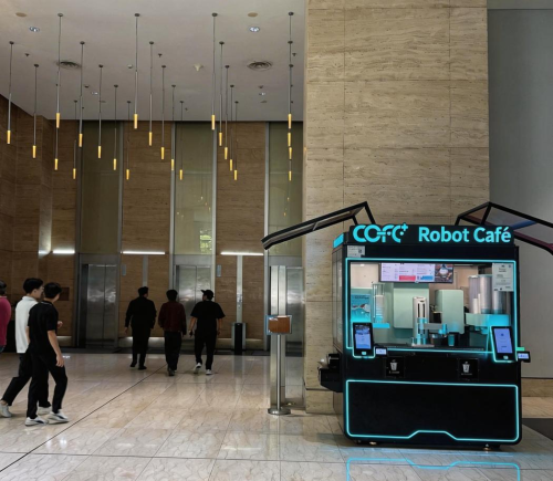 全球首款第六代咖啡机器人COFE+亮相谷歌大会