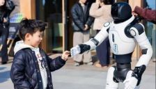 人形机器人租赁90天融资三轮吸金过亿 风口还是泡沫