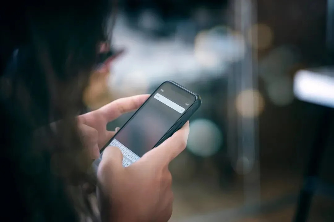 手机内存条成厂商重负