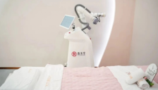 糖果妈咪推出首台AI产康机器人 开启人机共护新时代