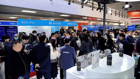 火力全开AI Show 2026！月泉仿生应手Y-Hand M2重磅发布，斩获示范应用创新奖！