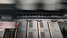 内存条价格暴跌 单日跌幅超百元引发抛售潮