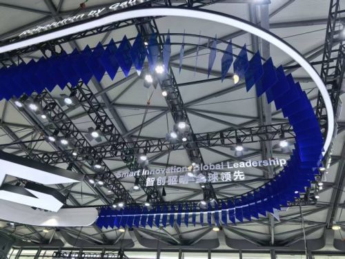 清洁机器人赛道拥挤 无人化与出海加速